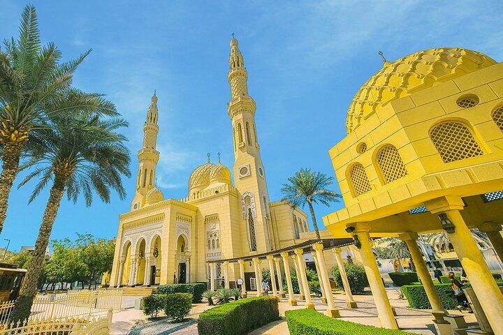 Abu Dhabi from Dubai: Guided Tour vs Do It Yourself (Cost & Time Compared) 18 Dubai Full day with Burj Khalifa from Dubai