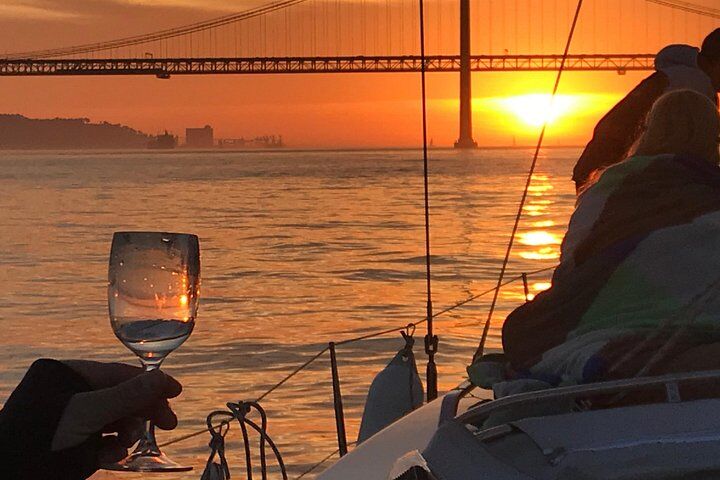 2 Hour Lisbon Sunset and Wine Sailing Tour (2026 Review & Booking Guide) 1 2 Hour Lisbon Sunset and Wine Sailing Tour in Lisbon