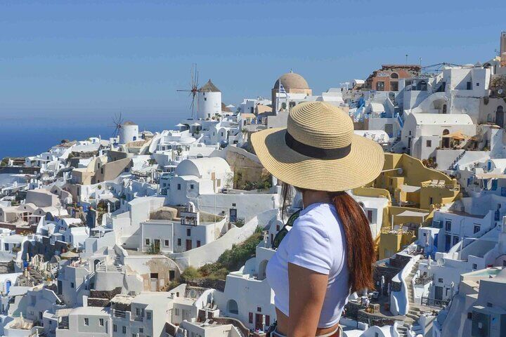 Santorini City Pass: Is There One? Akrotiri Combo Ticket, Bus Passes & What to Buy Instead (2026) 12 Santorini Highlights Small-Group Tour with Wine Tasting option