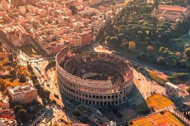 Private vs Small Group Tours in Rome: Which Should You Book? (2026) 11 Colosseum Guided Tour with Private Tour Option
