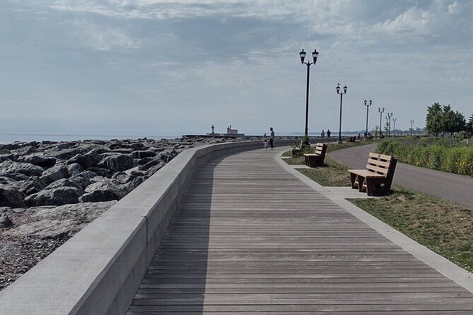 A Self Guided Walking Tour Through Duluths Canal Park - Duluth Minnesota