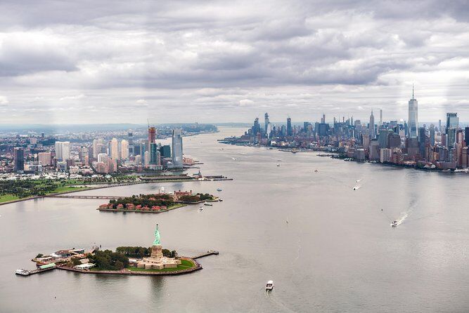 Mejores tours y experiencias en Rochester New York 18 Manhattan Helicopter Tour of New York - Rochester New York