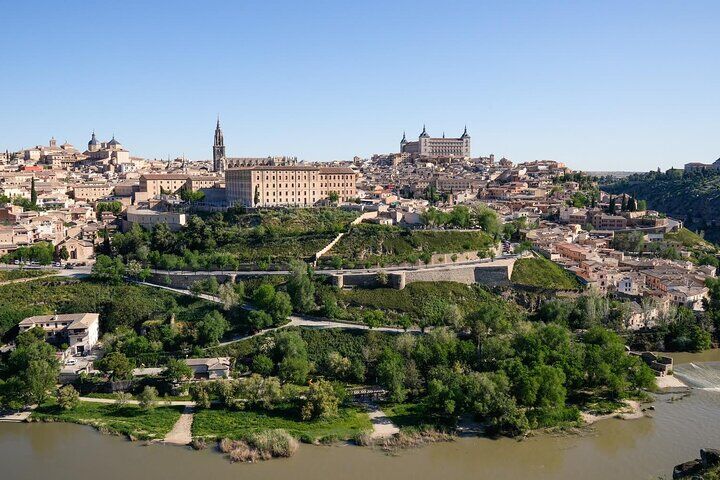 Toledo Travel Guide: Toledo Cathedral & Alcazar Fortress Views (2026) 9 Toledo Half or Full Day Tour with Optional Lunch from Madrid