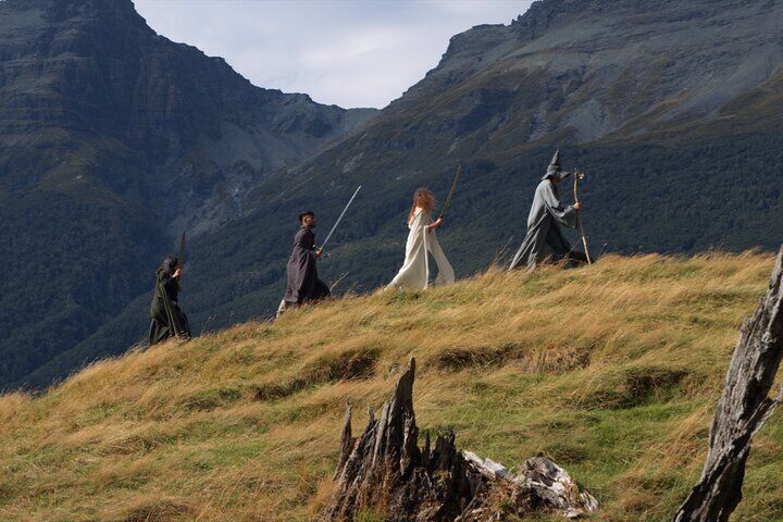 Lord of the Rings Scenic Half Day Tour from Queenstown (2026 Review & Booking Guide) 1 Lord of the Rings Scenic Half Day Tour from Queenstown in Queenstown