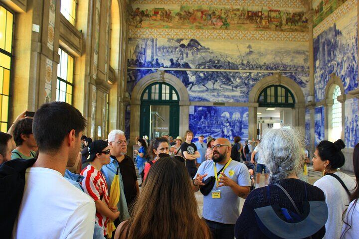 Porto Travel Guide: Ribeira District, Port Wine Cellars & Douro Valley (2026) 7 Porto's #1 Walking Tour