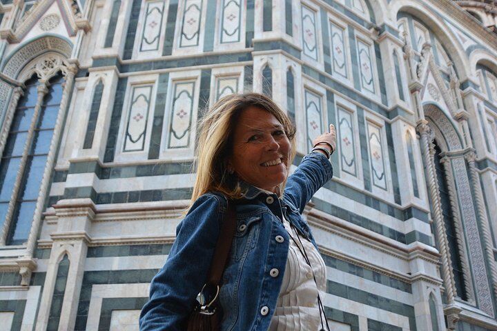 Tour Meeting Points: How Not to Miss Your Tour (2026) 17 Semi private Florence Highlights walking tour with David
