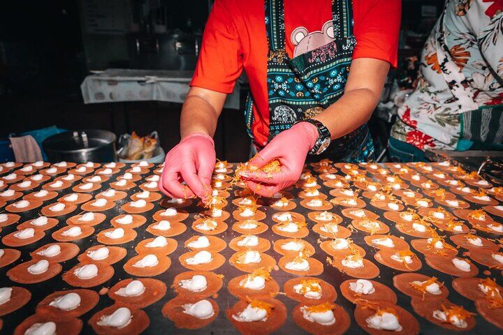 Bangkok Backstreets Food Tour with 15+ Tastings in Bangkok