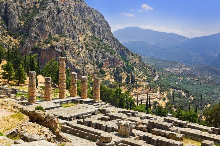 Delphi from Athens: Guided Tour vs Do It Yourself (Cost & Time Compared) 10 Delphi Experience With Tickets, Official Guide and Hotel pick up