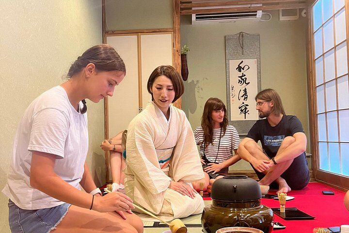 Tea Ceremony Experience in Osaka Doutonbori (2026 Review & Booking Guide) 1 Tea Ceremony Experience in Osaka Doutonbori in Osaka