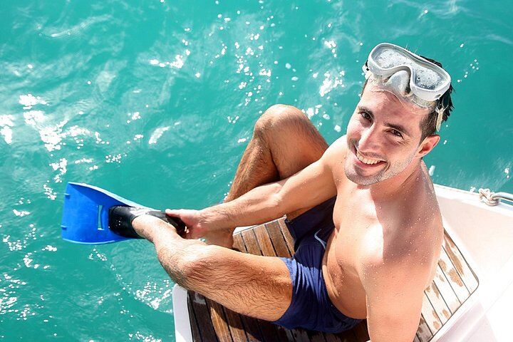 Small-Group Cruising and Snorkeling Catamaran Tour (2026 Review & Booking Guide) 1 Small-Group Cruising and Snorkeling Catamaran Tour in Punta Cana