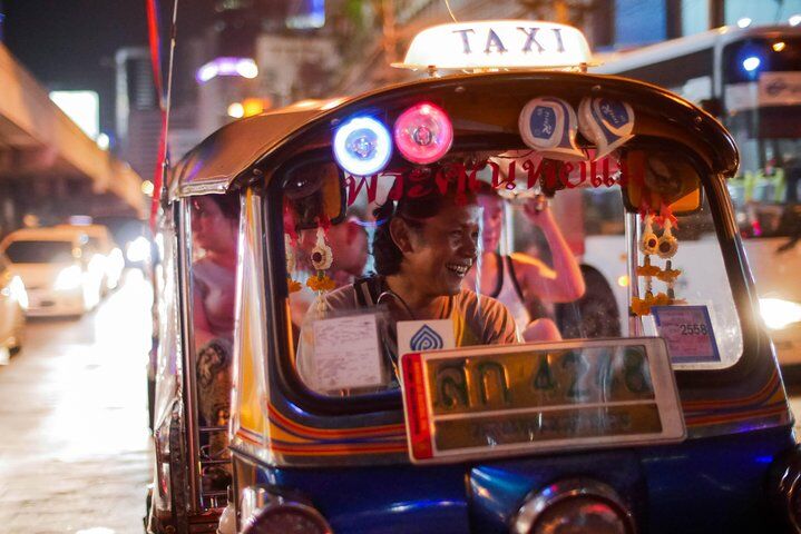 Bangkok Midnight Food Tuk Tuk Tour (2026 Review & Booking Guide) 1 Bangkok Midnight Food Tuk Tuk Tour in Bangkok