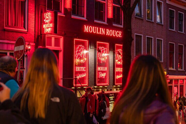 I amsterdam City Card: Is It Worth It? Prices, Inclusions & Break-Even (2026) 14 Amsterdam Red Light District Walking Tour in EN/DE/IT/ES/FR