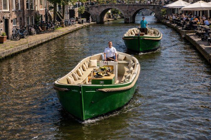 Migliori tour ed esperienze a Utrecht Netherlands 23 Amsterdam Light Festival Water Colors Cruise on Electric Boat - Utrecht Netherlands