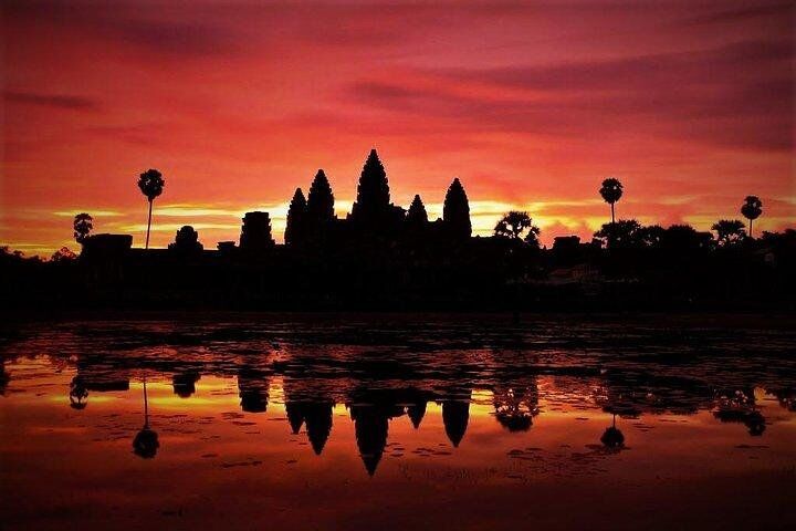 Angkor Wat Tours: Sunrise Visit or Full-Day Temple Circuit? 14 Angkor Wat Sunrise Tour