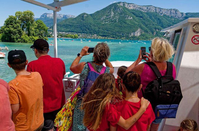 Annecy Old Town Walking Tour and Scenic Lake Cruise - Annecy Lake France