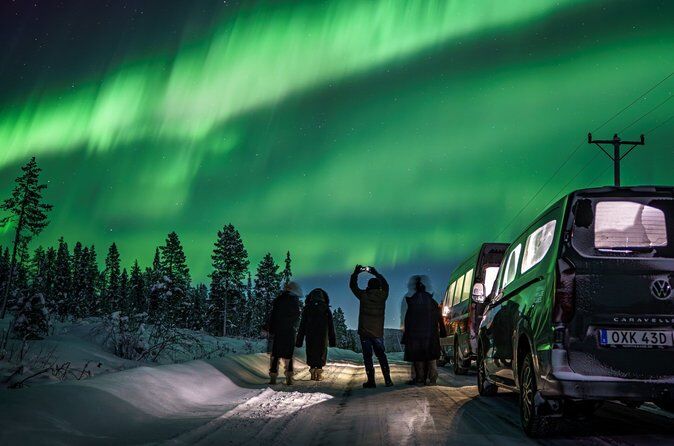 Aurora Borealis Tour Kiruna Abisko with Local Street Food - Kiruna Sweden