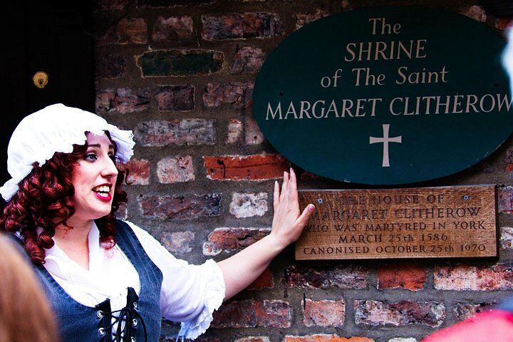 Mad Alice’s The Bloody Tour of York -Best Tour Award Europe in York