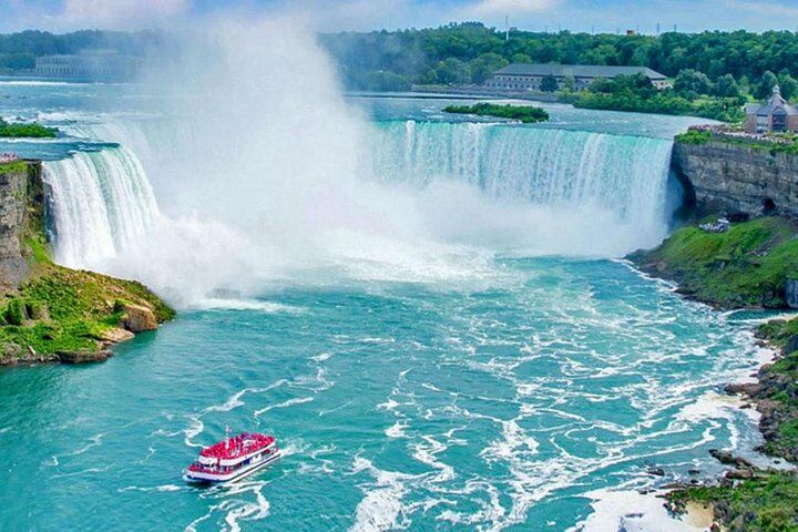 Niagara Falls Day Tour from Toronto (9 Hours) (2026 Review & Booking Guide) 1 Niagara Falls Day Tour from Toronto (9 Hours) in Toronto