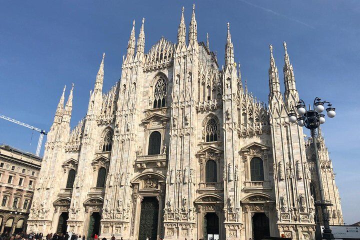 Private vs Small Group Tours in Milan: Which Should You Book? (2026) 10 Milan Semi-Private Max 6 People Tour with Last Supper and Duomo