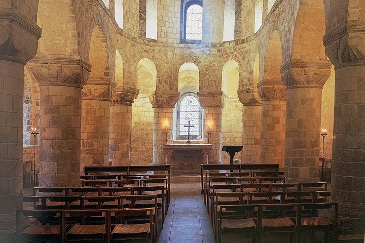 Private vs Small Group Tours in London: Which Should You Book? (2026) 14 Private Tour of The Tower of London