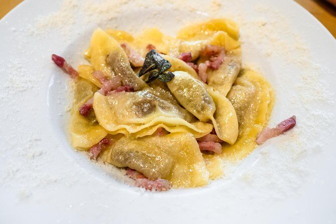 Bergamo Traditional Food Tour - Bergamo Italy