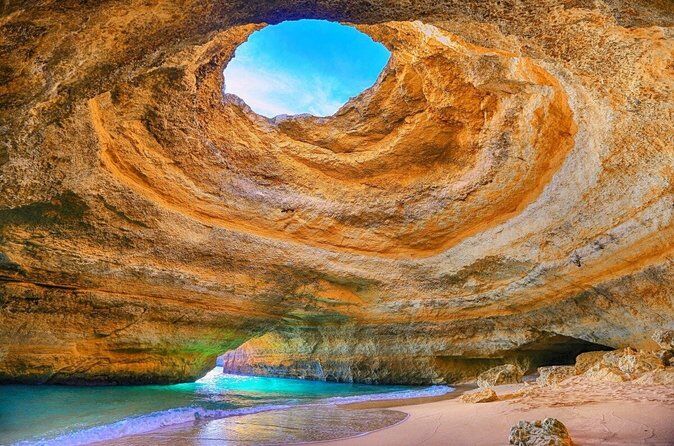Boat Trip to Benagil Caves - Lagos Portugal
