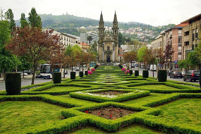 Braga and Guimaraes with Lunch and Attractions Tickets - Guimaraes Portugal