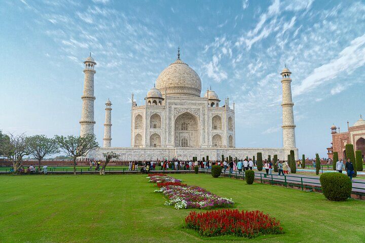 Taj Mahal Tickets Compared: Ticket vs Sunrise Tour vs Day Trip from Delhi (2026) 11 Taj Mahal at Sunrise and Agra Day Tour from Delhi