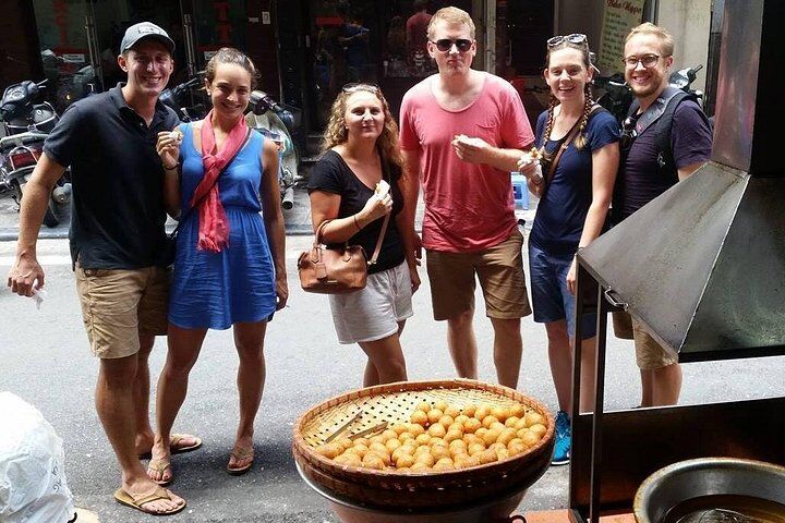 Small Group Hanoi Street Food Tour with a Real Foodie in Hanoi