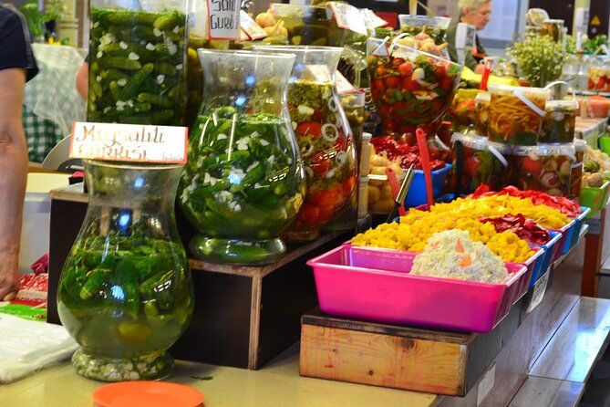Die besten Touren und Erlebnisse in Riga, Lettland 6 Latvian Food Tasting Tour at Riga Central Market - Riga Latvia