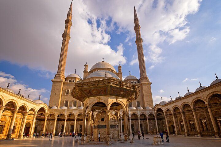 Best Things To Do in Cairo: Pyramids of Giza Tours & Egyptian Museum Tickets (2026) 15 Cairo Tour: Old Egyptian Museum, Citadel & Coptic Cairo
