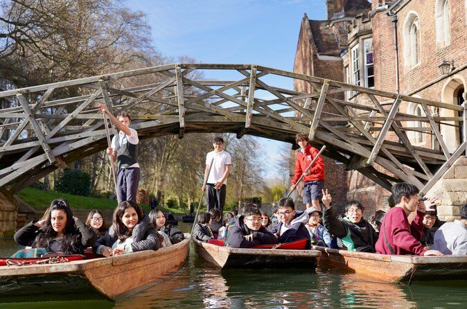 Cambridge Shared Punting Tour with English Commentary - Cambridge Punting England