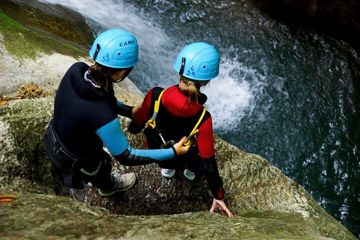 Melhores passeios e experiências em Grenoble France 20 Canyoning discovery 3h in Grenoble (high Furon canyon)