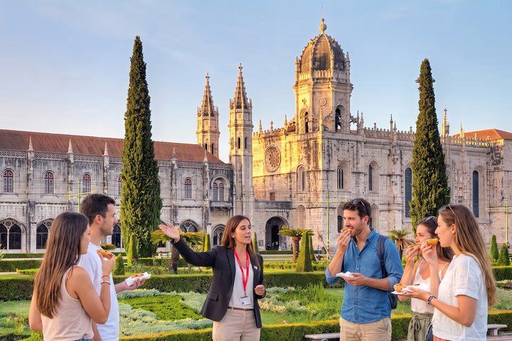 Lisboa Card: Is It Worth It? Prices, Inclusions & Break-Even (2026) 13 Belém: Jerónimos Cloister + Pastel Tasting (Skip-the-Line Option)
