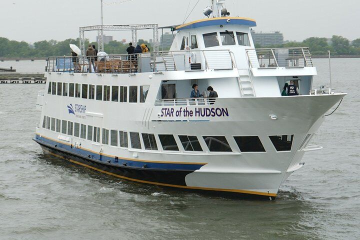 Statue of Liberty Tickets Compared: Ferry vs Pedestal vs Crown (2026) 18 New York City 90-Minute Cruise: Lady Liberty, Bridges and Skyline