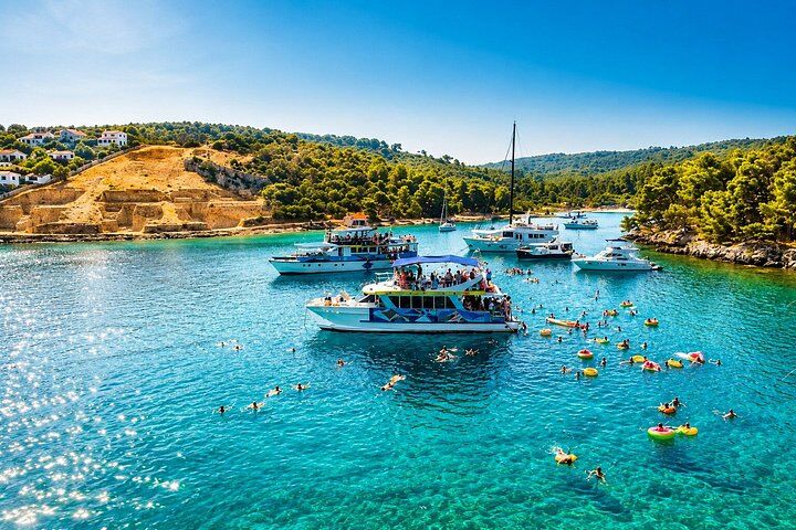 Blue Lagoon & 3 Islands Cruise with Lunch, Wine & Swim (2026 Review & Booking Guide) 1 Blue Lagoon & 3 Islands Cruise with Lunch, Wine & Swim in Split