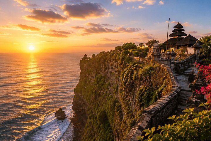 Private Uluwatu Sunset Tour with Kecak Dance and Dinner (2026 Review & Booking Guide) 1 Private Uluwatu Sunset Tour with Kecak Dance and Dinner in Ubud