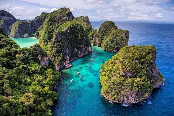 Phi Phi and Khai Islands Snorkeling Tour with Lunch (2026 Review & Booking Guide) 1 Phi Phi and Khai Islands Snorkeling Tour with Lunch in Phuket