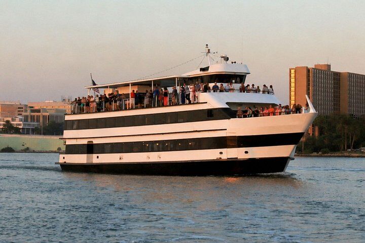Shell Key & Dolphins – Semi-Private Tours (2026 Review & Booking Guide) 1 Shell Key & Dolphins – Semi-Private Tours in St Petersburg