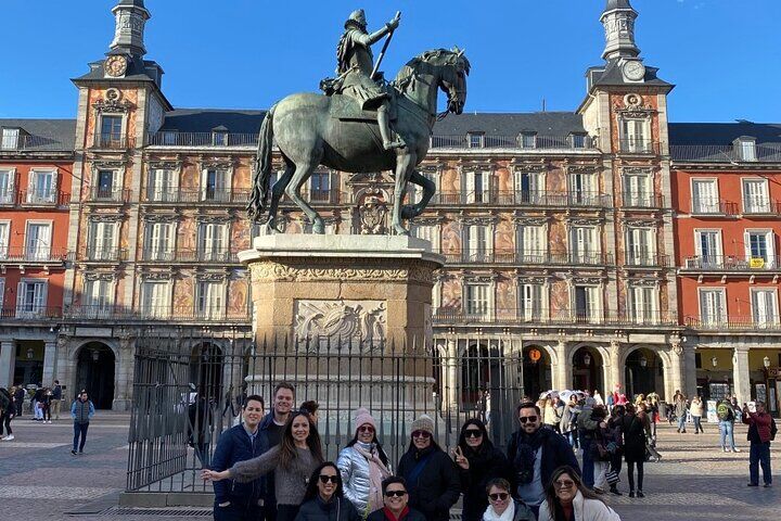 Madrid Essential: Historic Center, Plaza Mayor & Royal Palace (2026 Review & Booking Guide) 1 Madrid Essential: Historic Center, Plaza Mayor & Royal Palace in Madrid