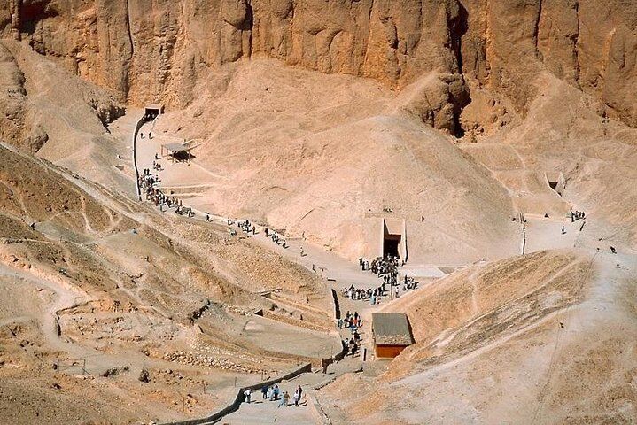 Luxor Day Tour: Valley of Kings & Queens & Hatchepsut Temples in Luxor
