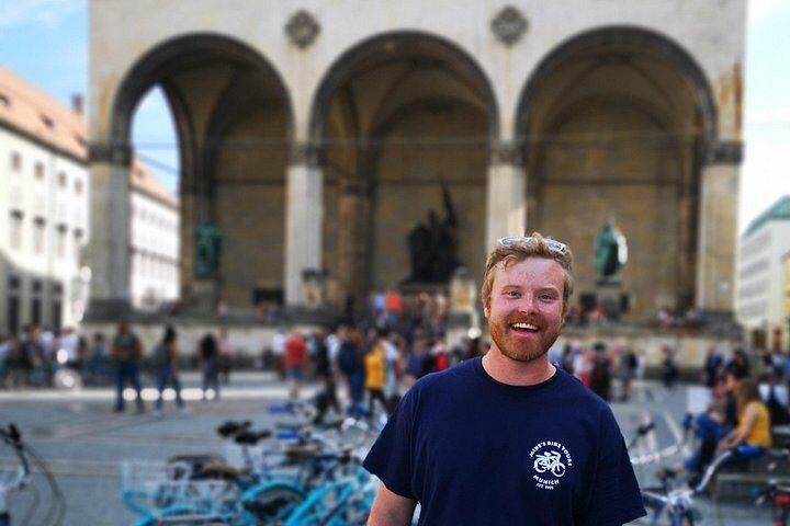 Munich Classic Bike Tour @ 11.30am with Surfers & beergarden in Munich