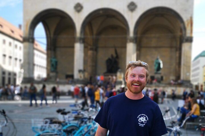 Private vs Small Group Tours in Munich: Which Should You Book? (2026) 16 Munich Classic Bike Tour @ 11.30am with Surfers & beergarden stop