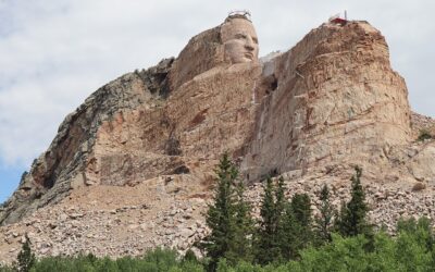 Crazy Horse Memorial: Visitor Guide to South Dakota’s Mountain Carving