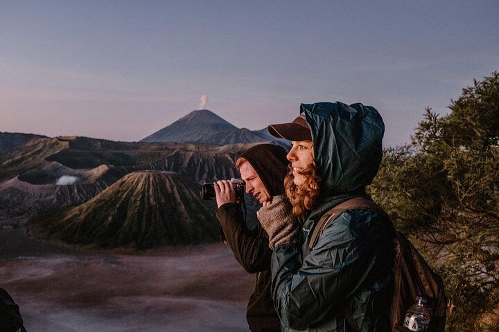 Mount Bromo Sunrise Tour from Surabaya or Malang – 1 Day (2026 Review & Booking Guide) 1 Mount Bromo Sunrise Tour from Surabaya or Malang – 1 Day in Surabaya