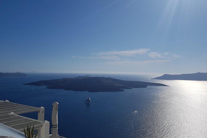 Santorini City Pass: Is There One? Akrotiri Combo Ticket, Bus Passes & What to Buy Instead (2026) 14 Best of Santorini Customized Private Tour