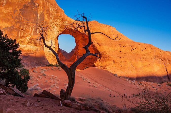 Best Tours & Experiences in Monument Valley 19 d4 1