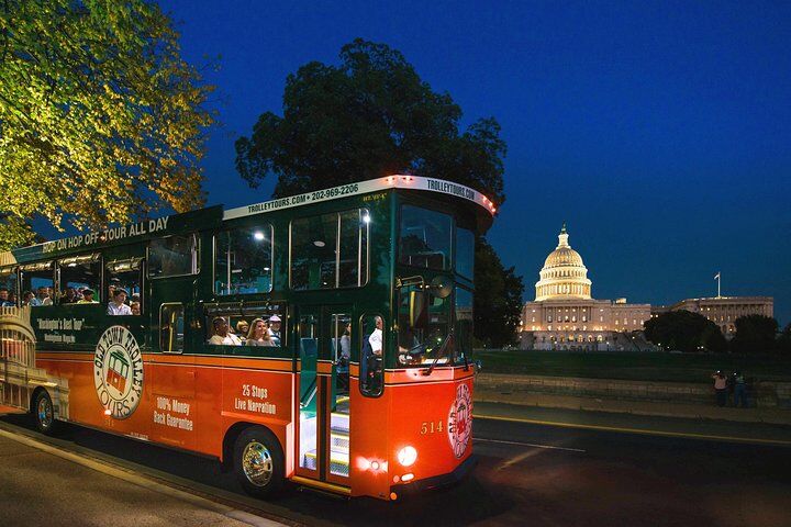 Is Washington DC Safe for Tourists? Safety Tips & Common Scams (2026) 8 Washington DC Monuments by Moonlight Tour by Trolley