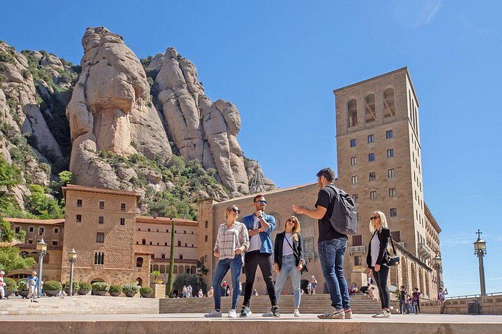 Park Guell and Sagrada Familia Tour with Skip the Line Tickets (2026 Review & Booking Guide) 1 Park Guell and Sagrada Familia Tour with Skip the Line Tickets in Barcelona