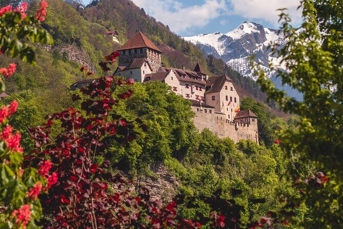 Discover Vaduz in 60 Minutes with a Local - Vaduz Liechtenstein